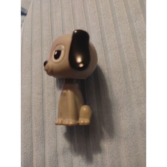 Mannix Puppy Dog Mini Figure Vinyl Bobble-Head Dollhouse Pet White Black Ears - Picture 3 of 6